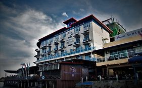 Wave View Hotel